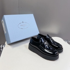 Prada Low Shoes